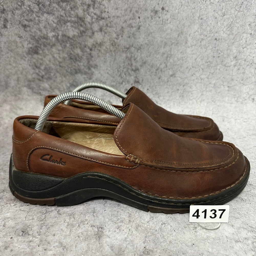 Clarks Slip On Loafers Mens Size 9 Brown Leather Casual Essential 73226 Shoes